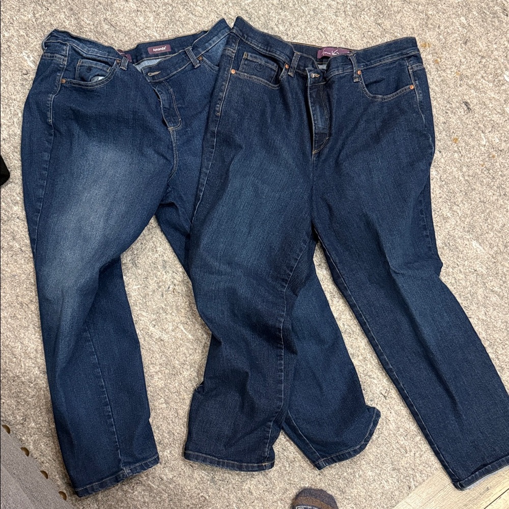 Gloria Vanderbilt Women's High Rise Jeans - Dark Blue and Light Gray - Picture 4 of 5